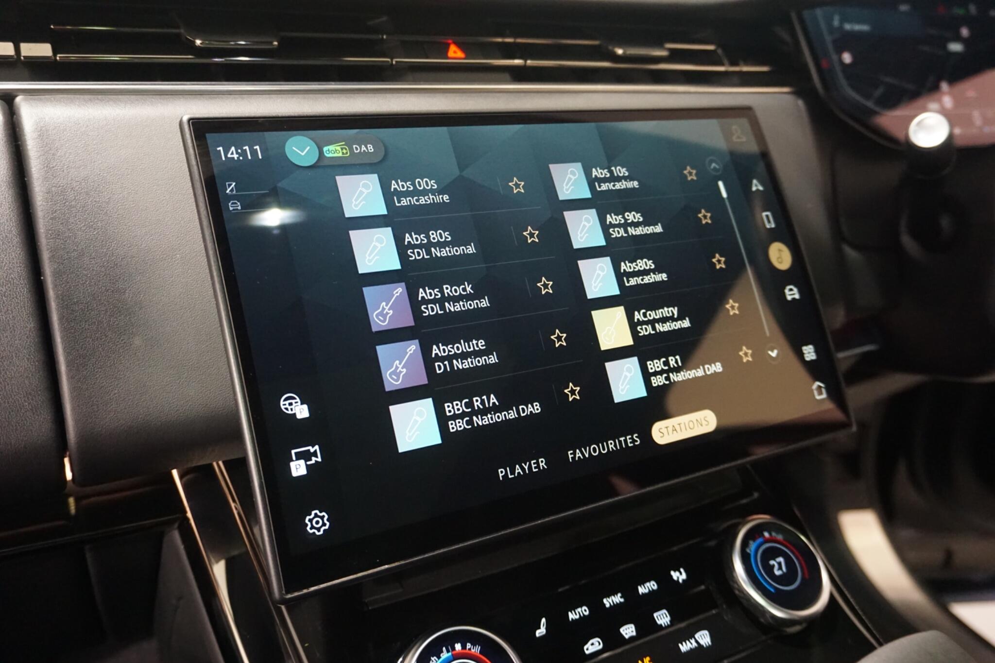 Land Rover Range Rover Sport 3.0 D300 MHEV Dynamic SE SUV 5dr Diesel Auto 4WD Euro 6 (s/s) (300 ps)